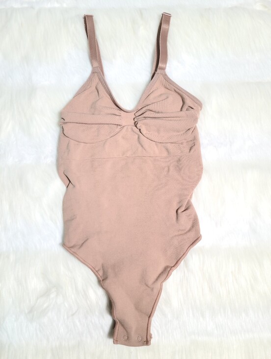 SKIMS Other - SKIMS Seamless Sculpt Thong Bodysuit Tan Sienna XXS-XS NEW